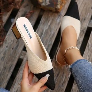 Knitted Two Tone Pointed Toe Mules